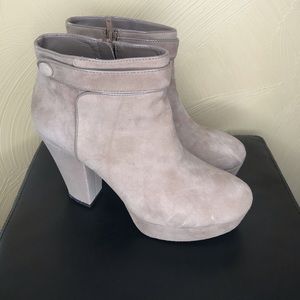 Gianni Bini - Suede platform bootie
